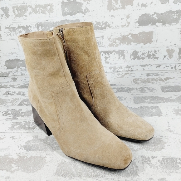 New Blondo Salome Taupe Suede Waterproof Booties H525 - Picture 4 of 13